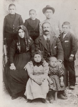 The family of Andreas Georgilis in the early years of the 20th Century.